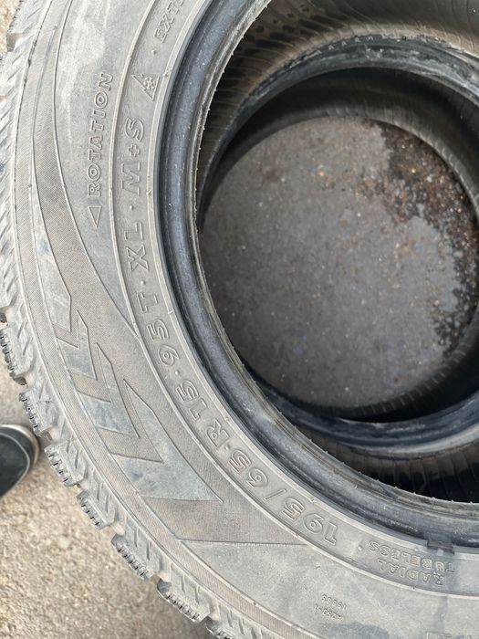 Шины 195/65/15 бу