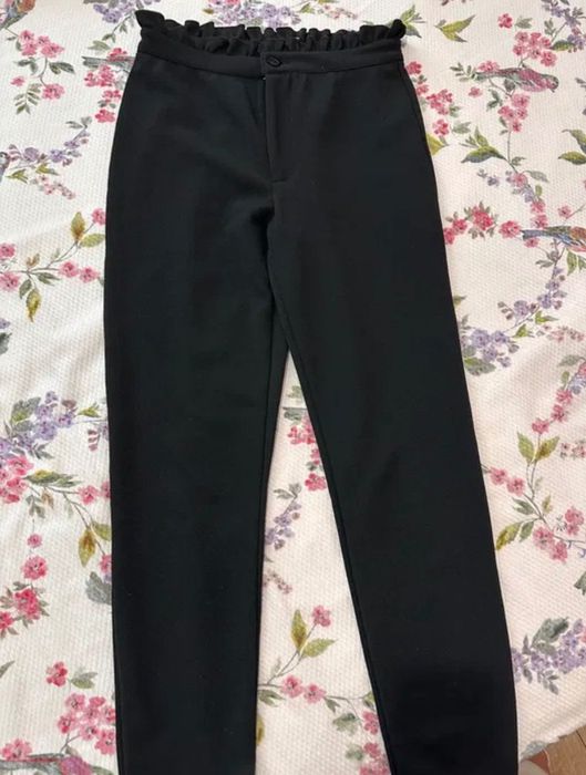 Черен панталон с висока талия