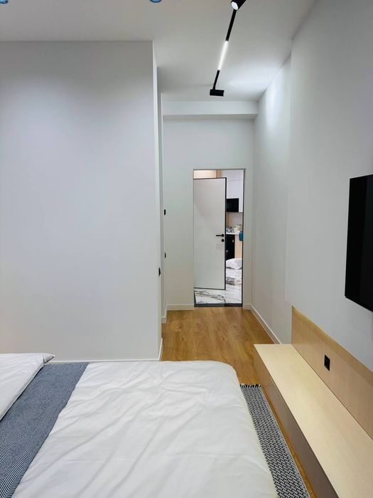 Продается 2х ком квартира, ЖК Parisien, ор-р: ТЦ Next, 72м²
