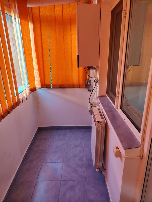Inchiriez apartament 2 camere - Mai multe