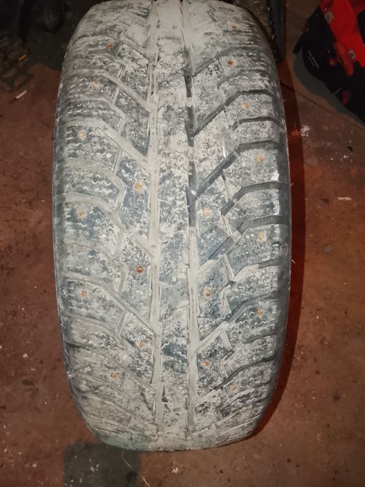 Продам резину на 16