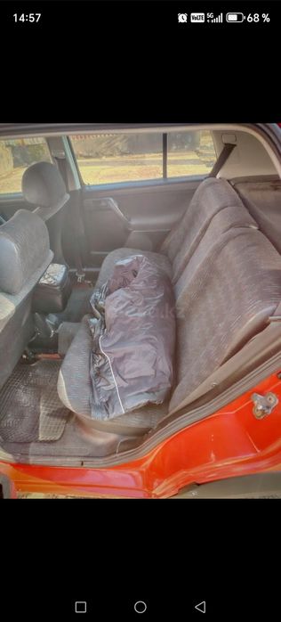 Продам срочно Голфь троика 1.8