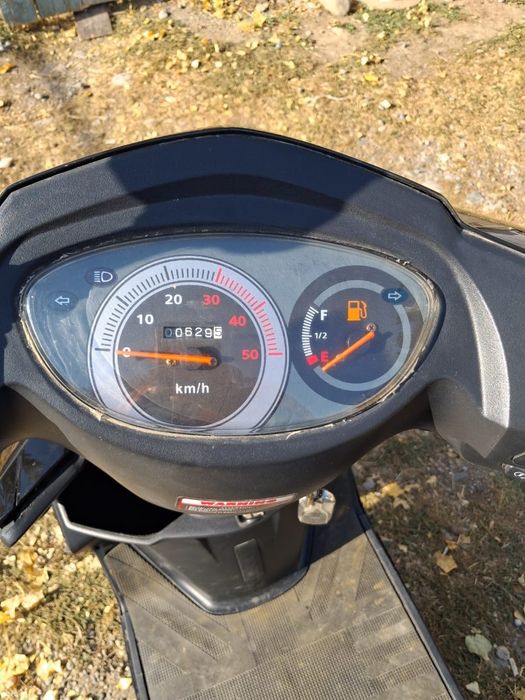 Скутер новый 1100км