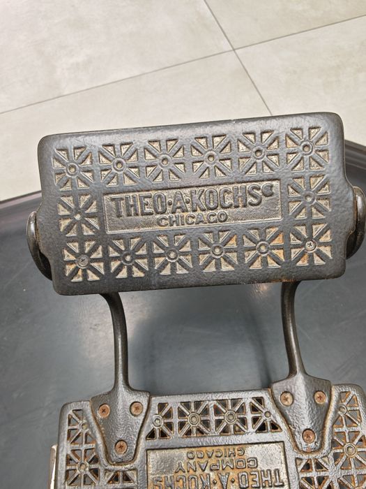 Scaun frizerie Theo A Kochs 1926