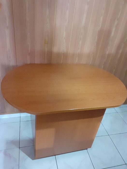 Vând urgent comodă televizor