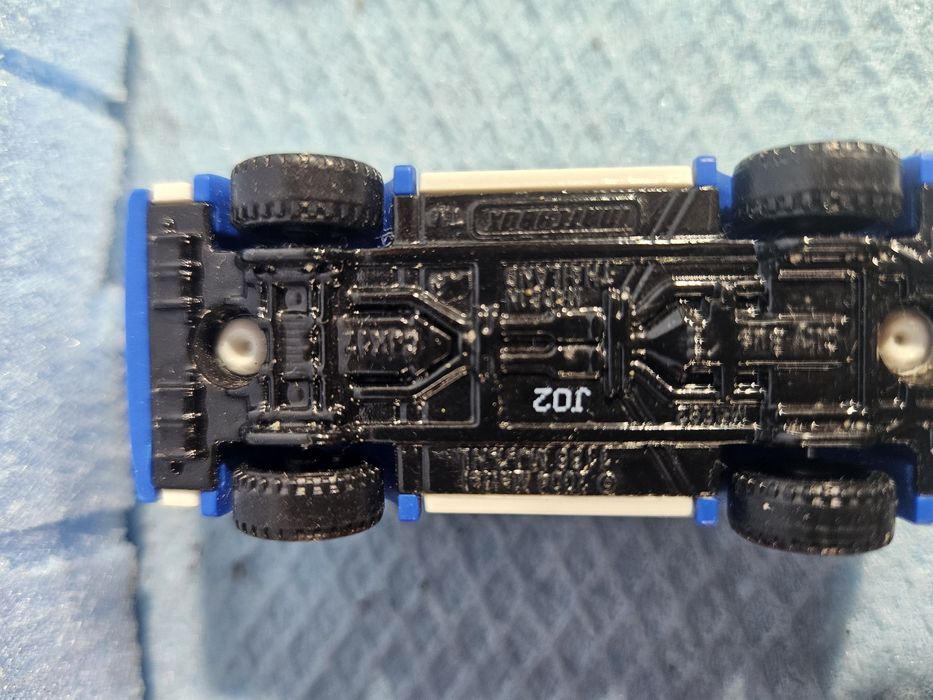 Колички Hotweels Machbox  и др.