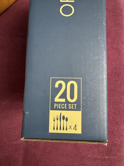 Комплект прибори за хранене