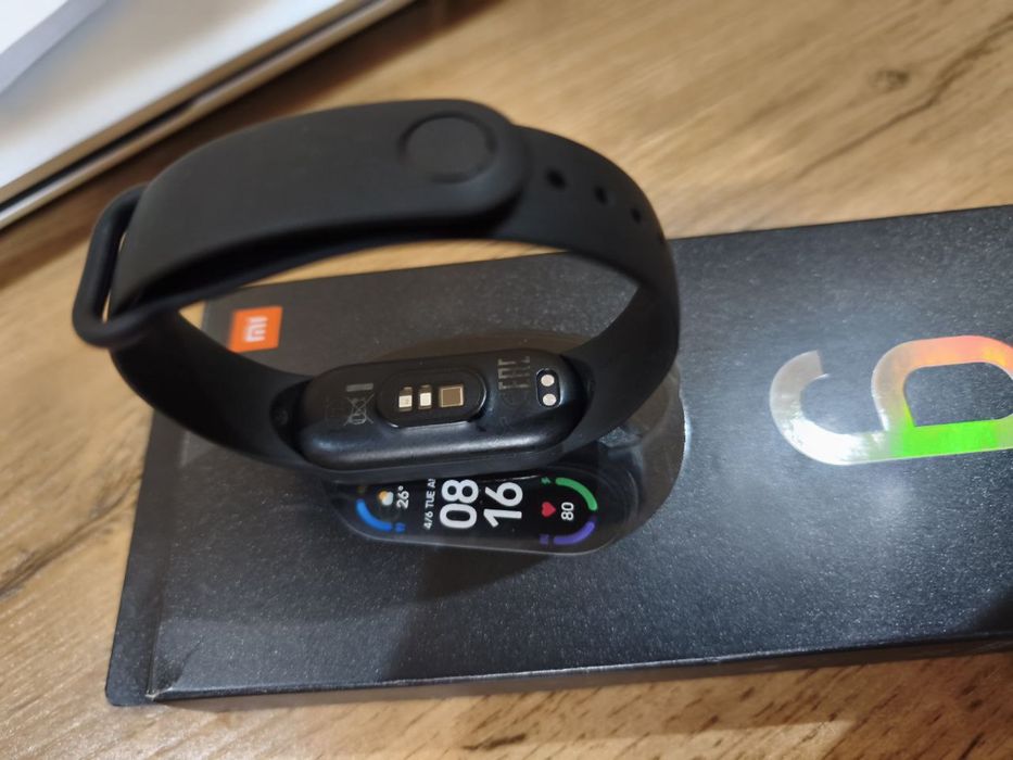 фитнес-браслет Xiaomi Mi Smart Band 6. Как новый