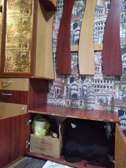 Продам шкафы в прихожую