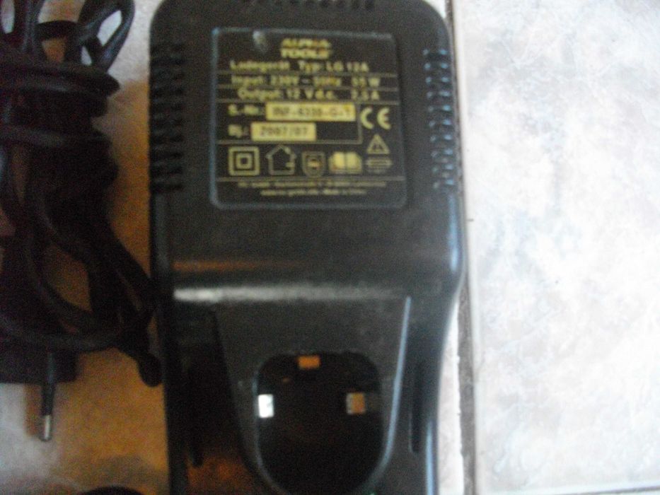 Milwaukee-Ferm-AEG-Alpha Tolls-Зарядно-12-24 Волта-Ли-Йон-Никел-Кадмий