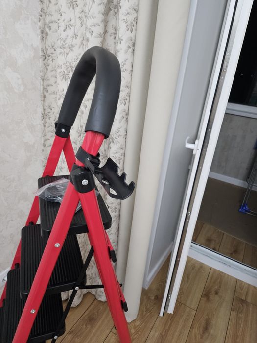 Продам стремянку