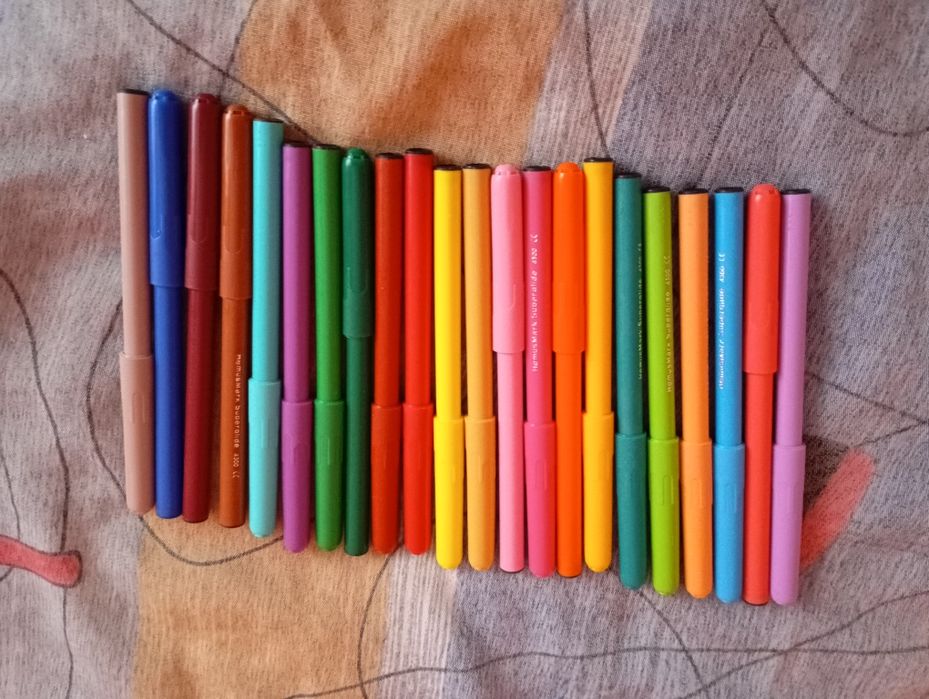 Флумастери за рисуване.