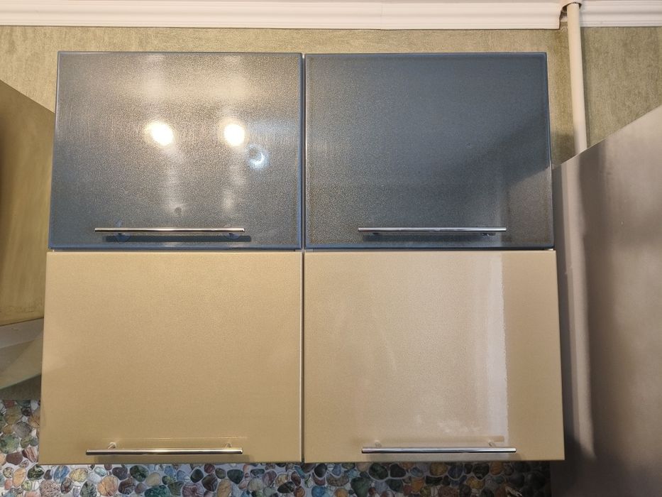 Срочно продам Кухонный гарнитур