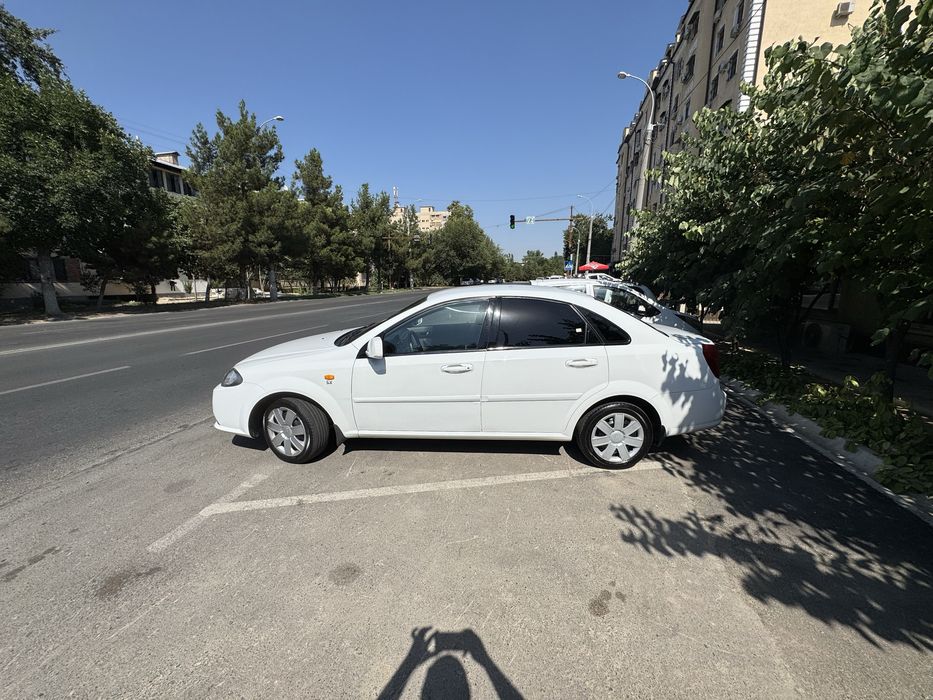 Жентра 2015 йил 179000 км юрган 1 прз механика  юришлари зур