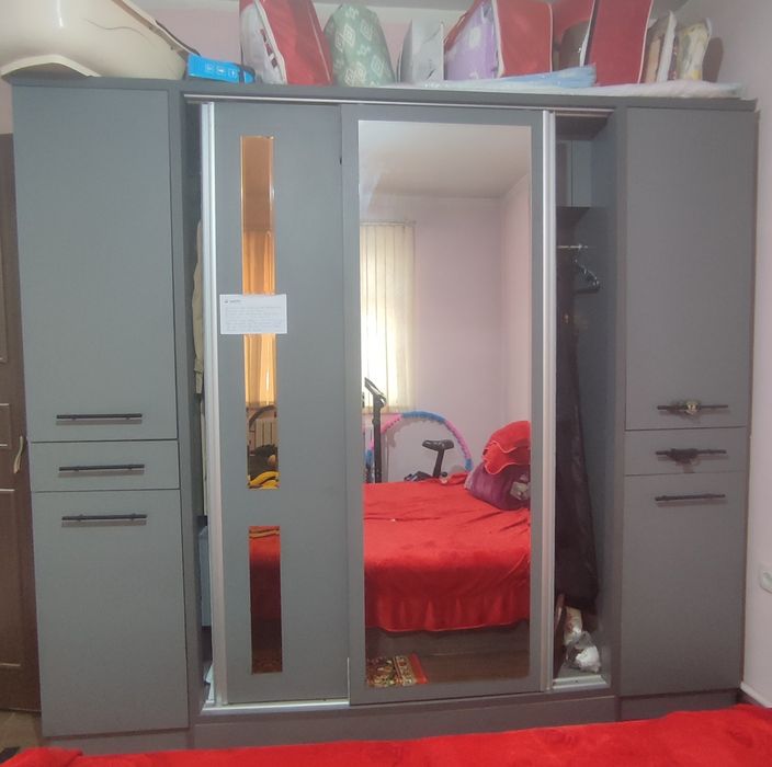 Шкаф-Купе .  Выдвижной