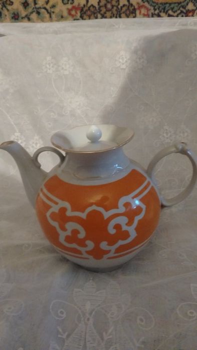 Продам большие. Чайник