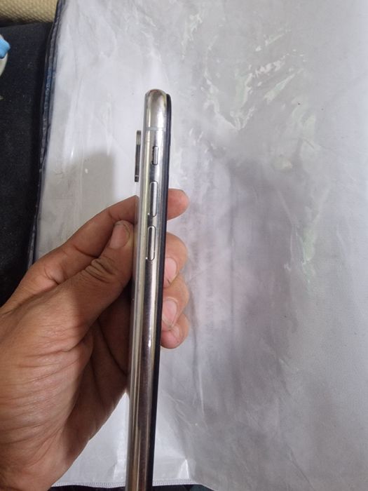 Продам iPhone X  X