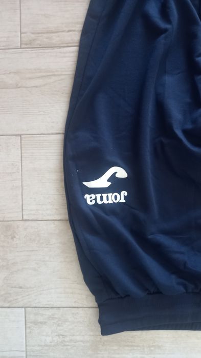 Мъжки дънки чисто нови