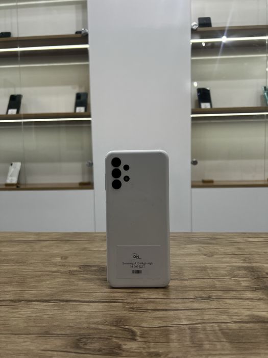 Продам Samsung A13 (64gb)