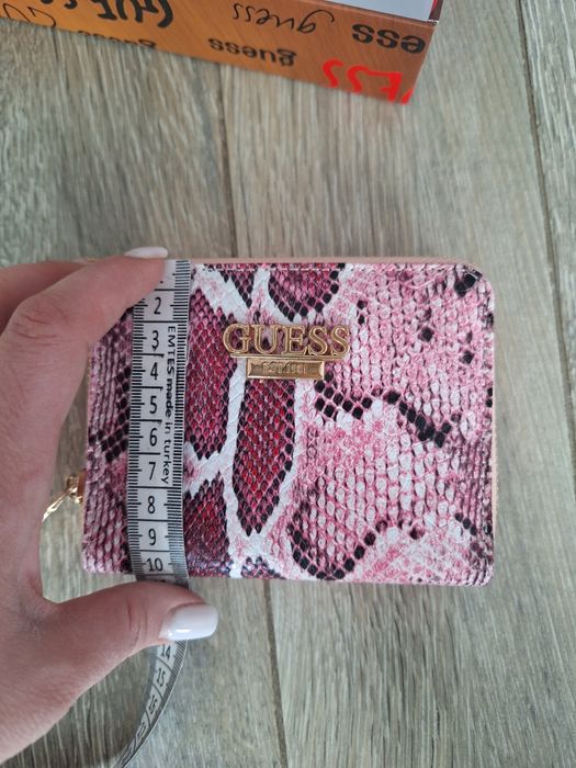 Portofel Guess dama- roz