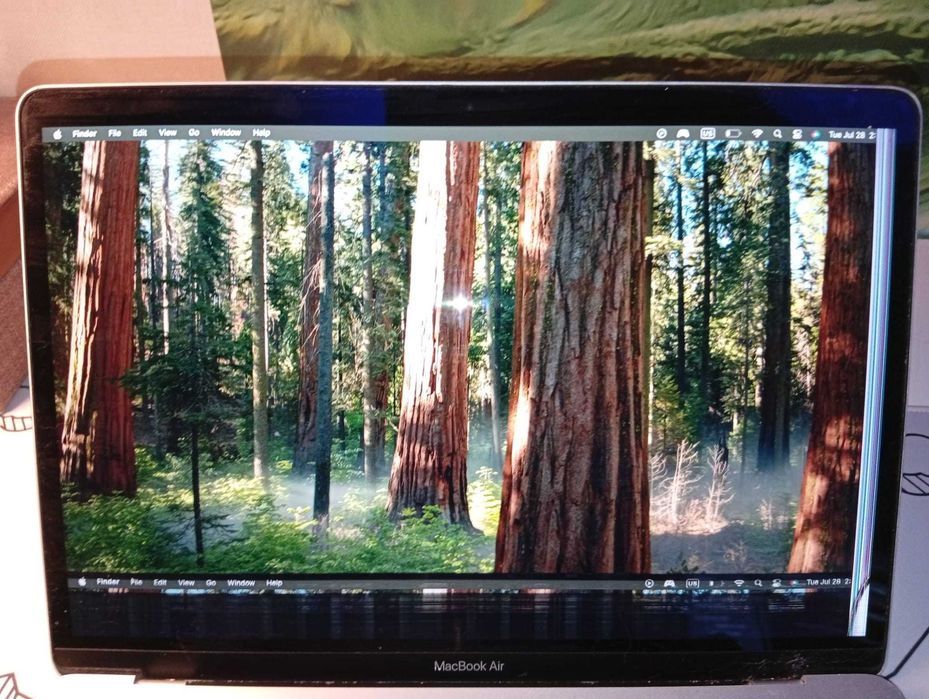 MacBook Air M1, 8GB RAM,