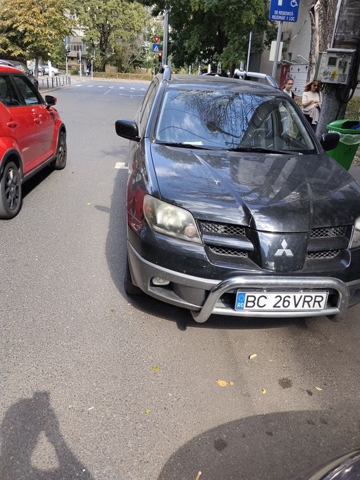 MITSUBISHI Outlander 2004 — imagine 2