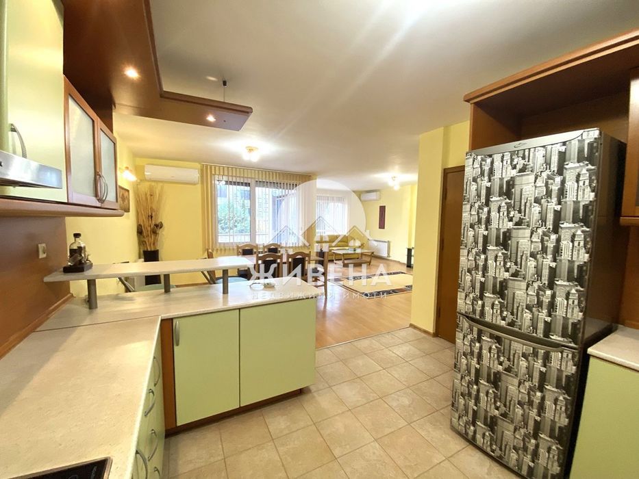 Продавам къща, м-т Евксиноград, РЗП: 362 кв.м