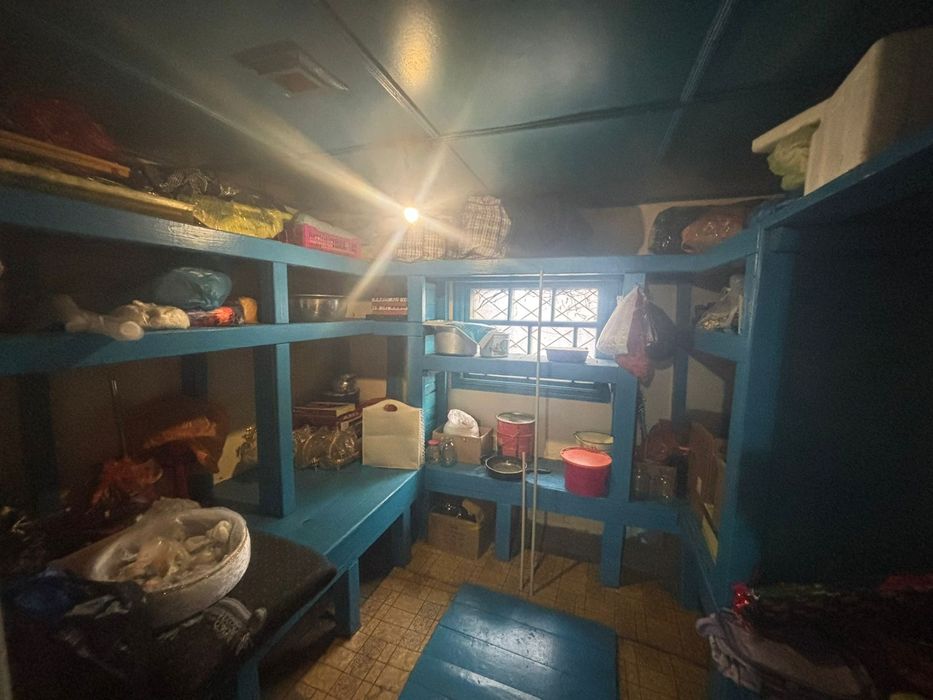 Большой шпальный дом