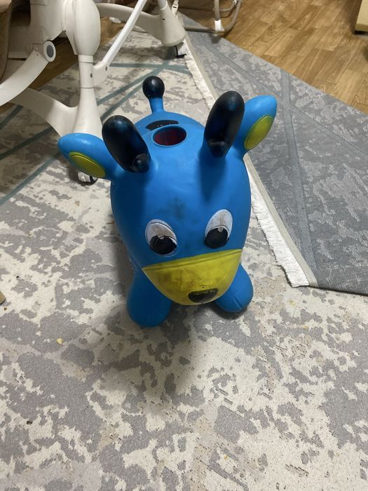 Продам игрушка лошадь