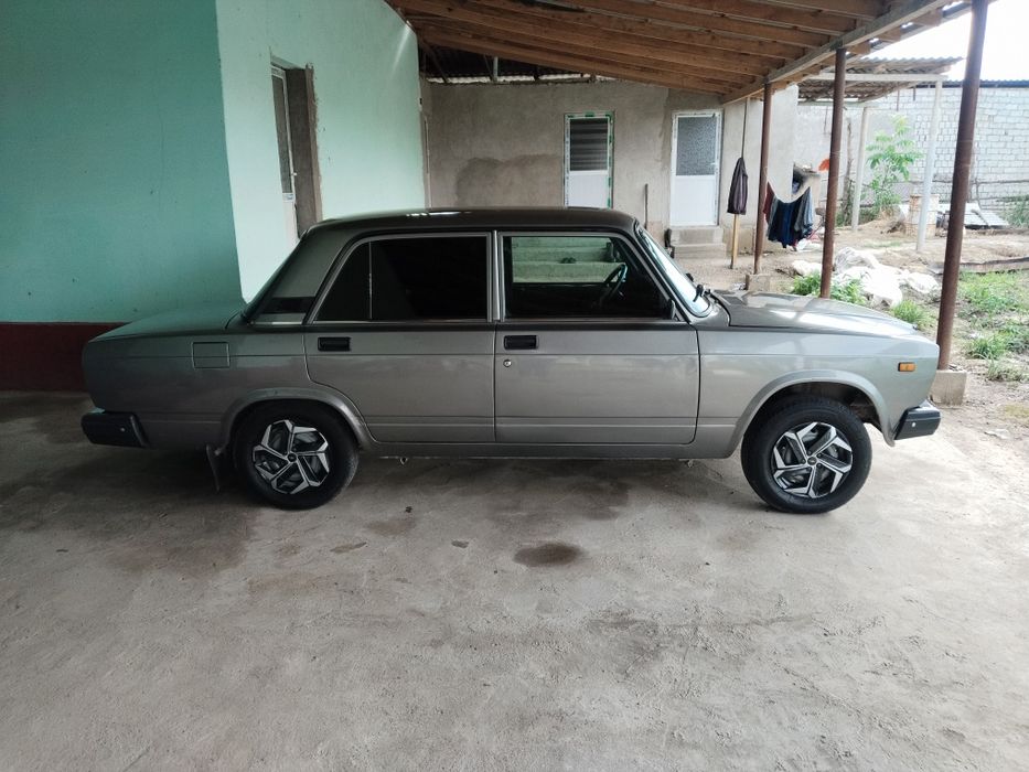Vaz 2107 sotiladi 1998 yurishlari zoʻr 06 mator moy yemidi 5 karopka