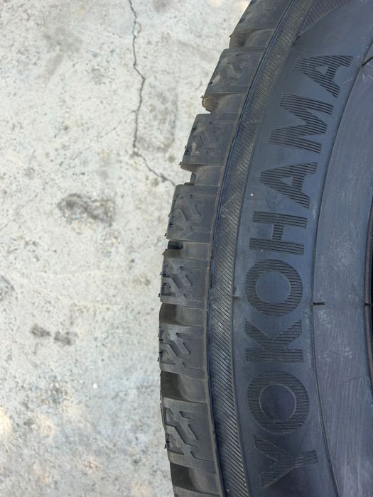 Шины зимние YOKOHAMA