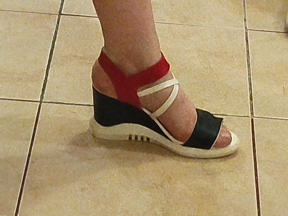 Tommy Hilfiger, sandale 37 și poșetă elegante și confortabile