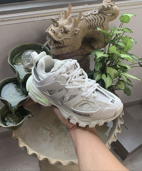 Balenciaga track leduri
