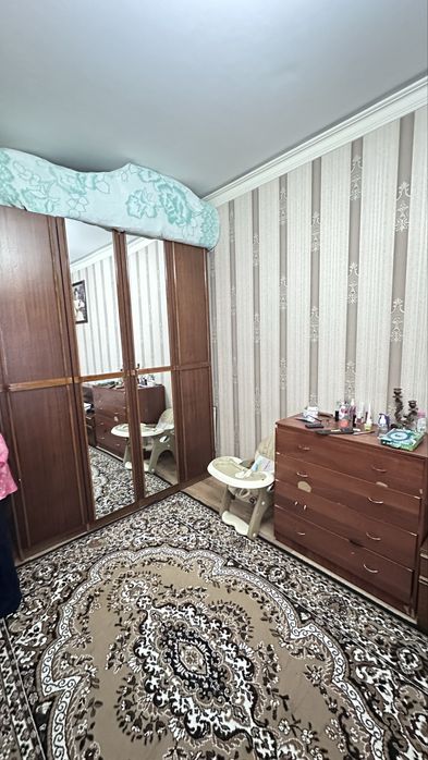 Продаетсья мебел в хорошый состаяние