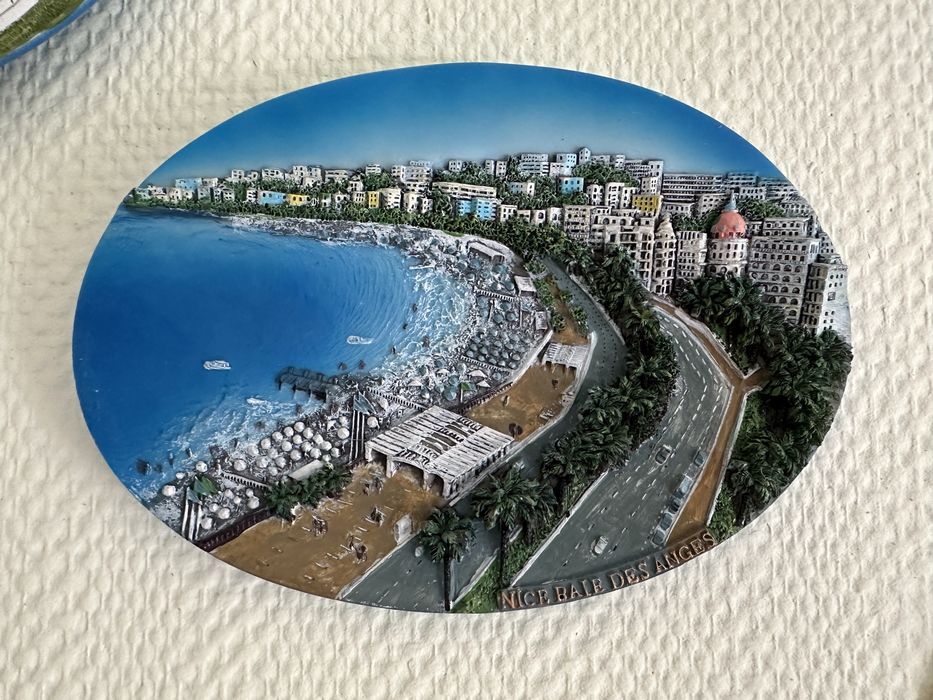 Сувенирная тарелка