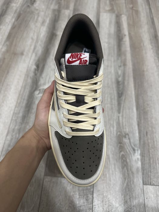 Air Jordan 1 Low Travis Scott