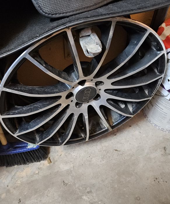 Schimb doua seturi de Jantele R20 pentru AUDI cu 1 set pe R18 OE