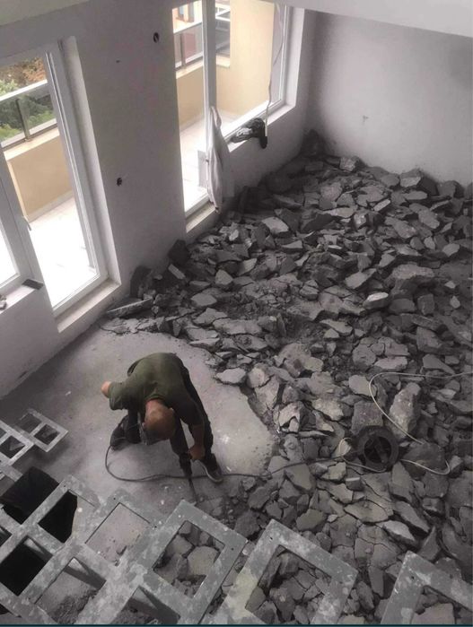 Разтоварване на контейнери