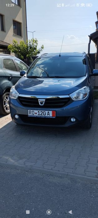 Vând Dacia Lodgy