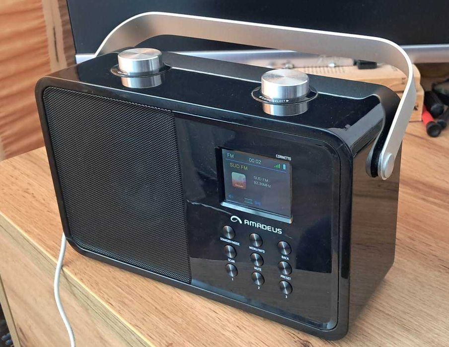 Radio AMADEUS CORNETTO - DAB+/FM si Bluetooth