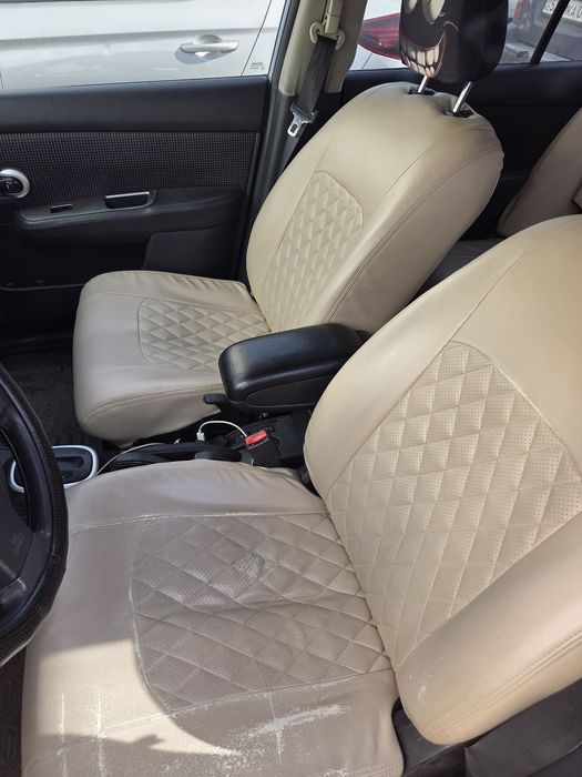 Продам авточехлы Nissan Tiida