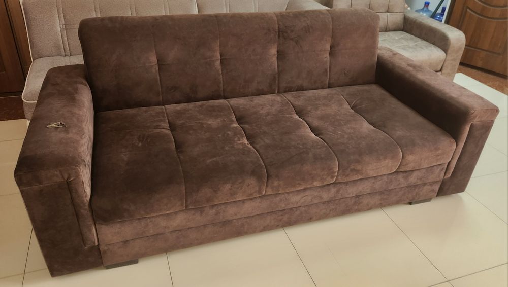 Продаётся диван для гостиной