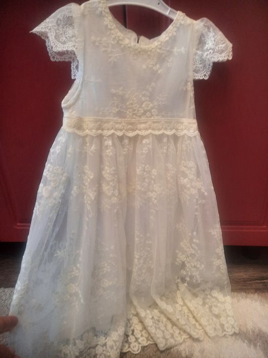 Нарядное платье для девочки