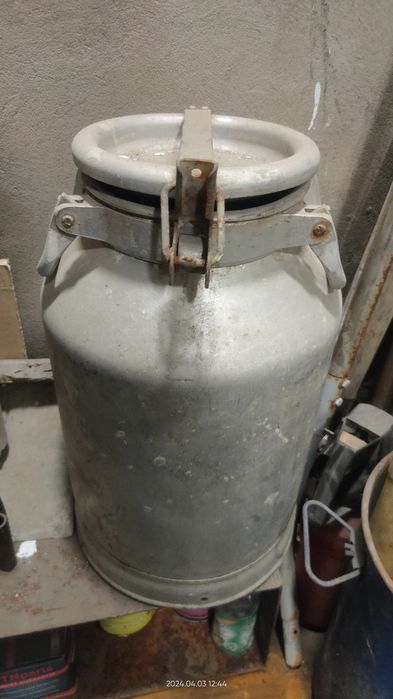 Продам алюминиевые фляги 25 и 40 литров.