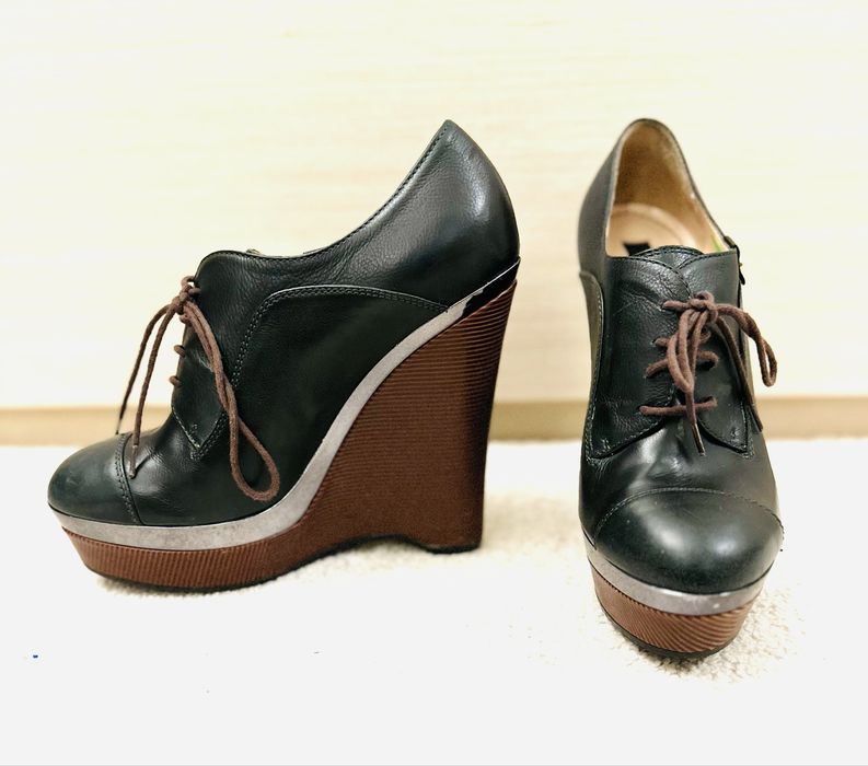 Botine Musette aproape noi
