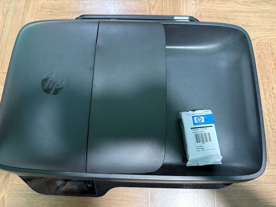Imprimantă multifuncțională HP DeskJet 3835 cu scaner + copiator