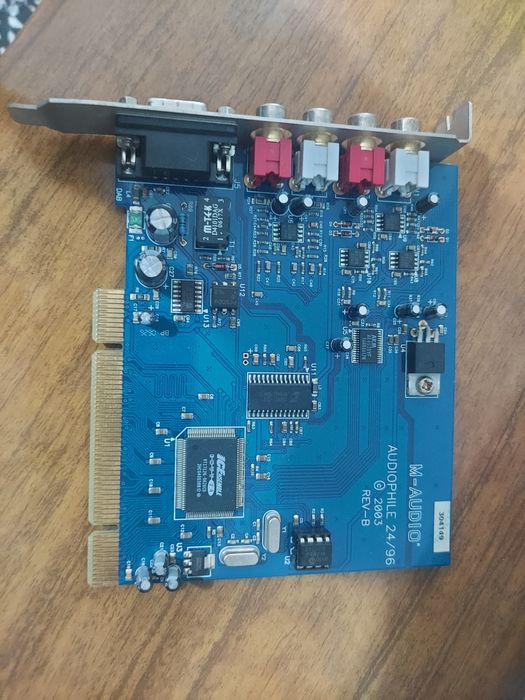 Продается профессиональная звуковая карта m audio 24/96
В отличном сос