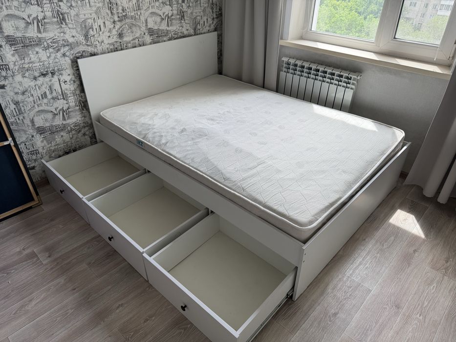 Продается кровать