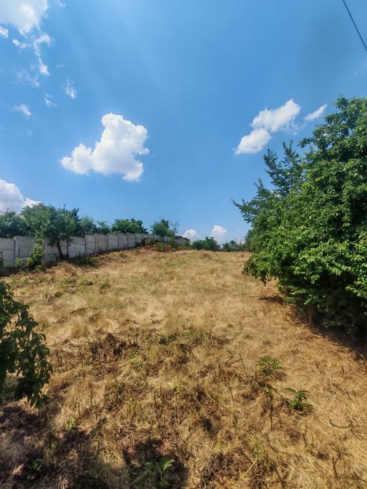 Vând teren intravilan strada Torentului 926 mp