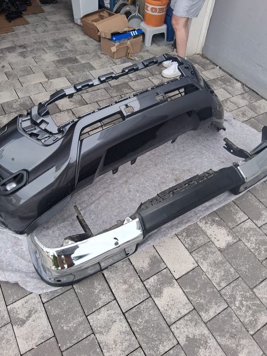 Bena Toyota Hilux Ford Ranger